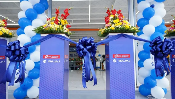 All Articles 3 Bajaj Three-wheelers Grand Opening